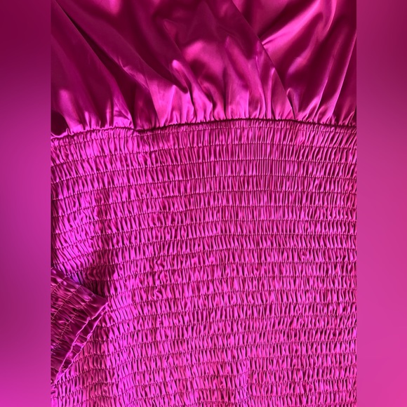 EUC Blue Blush BARBIE hot pink/magenta satin mini king sleeve dress, size small - Picture 5 of 5